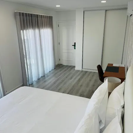 Bella Casa 蓬塔德尔加达