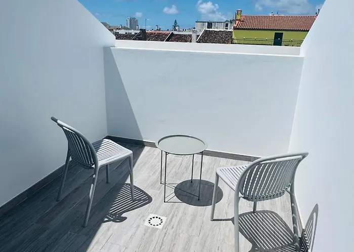 Bella Casa Bed & Breakfast Ponta Delgada