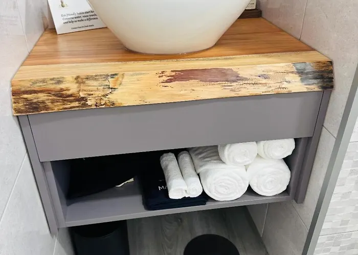 Bella Casa Bed & Breakfast